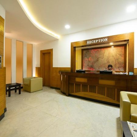 Comfy Luxury Hotel Bangalore Exterior photo
