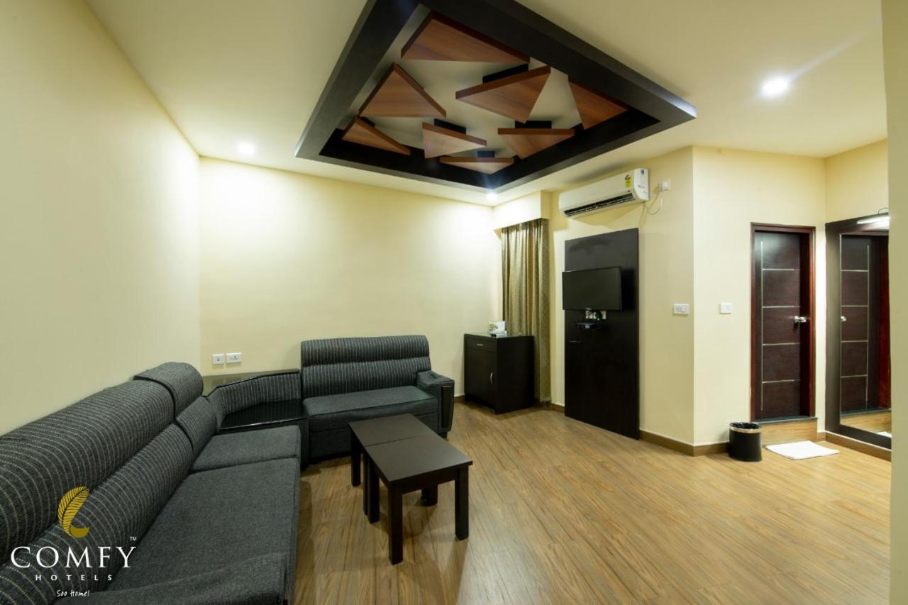 Comfy Luxury Hotel Bangalore Exterior photo