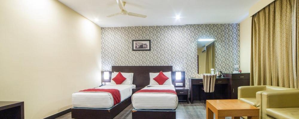 Comfy Luxury Hotel Bangalore Exterior photo